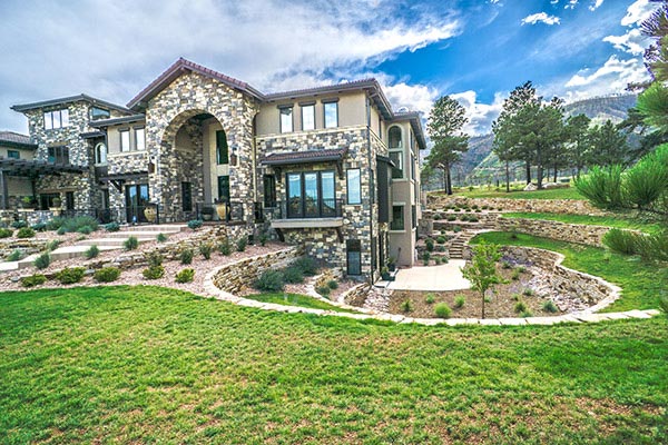 Luxury Mountain Shadows residential landscape design with Siloam stone retaining walls. Luxury Mountain Shadows residential landscape design with Siloam stone retaining walls.
