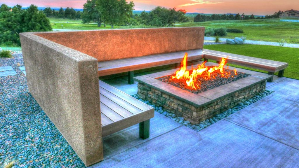 Modern Outdoor Fire Pit Design